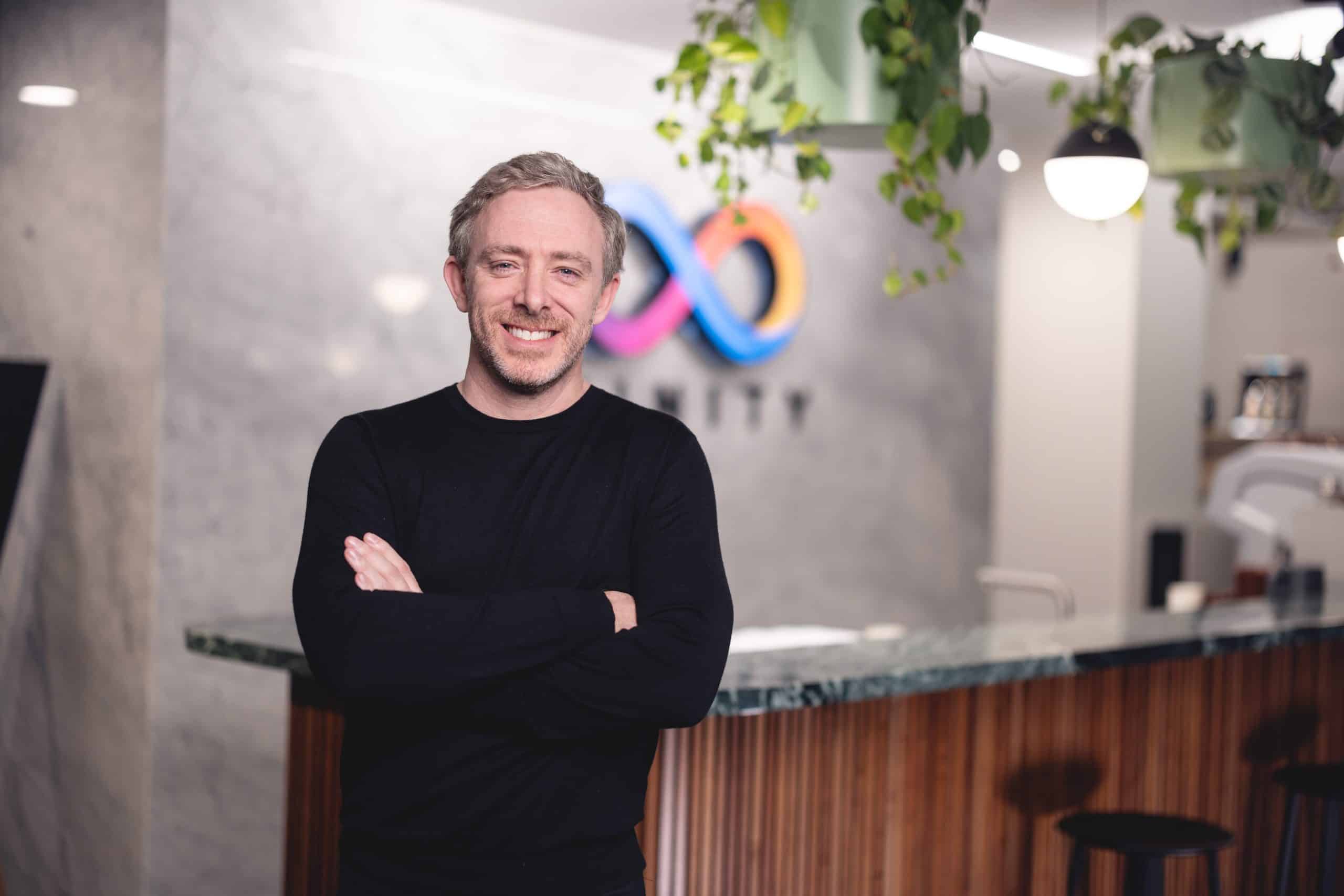 The Self-Writing & Sovereign Internet Paradigm: AI on the Internet Computer